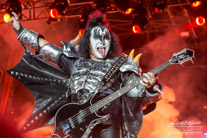 Kiss-140208.jpg