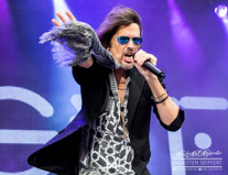 Foreigner-141599.jpg
