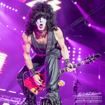 Kiss-5992.jpg