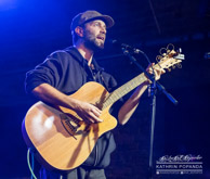 TimMcMillanRachelSnow-4080.jpg