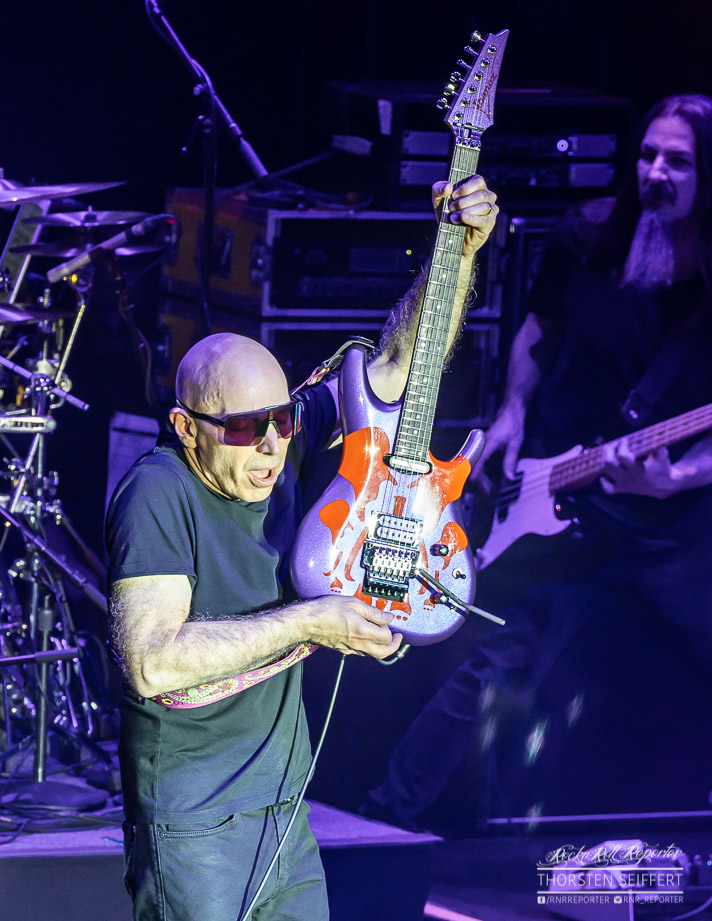 Joe_Satriani-148.jpg